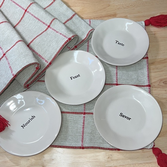 Tag Other - TAG FOOD FOR THOUGHT 4  6’ SMALL BITES APP. PLATES